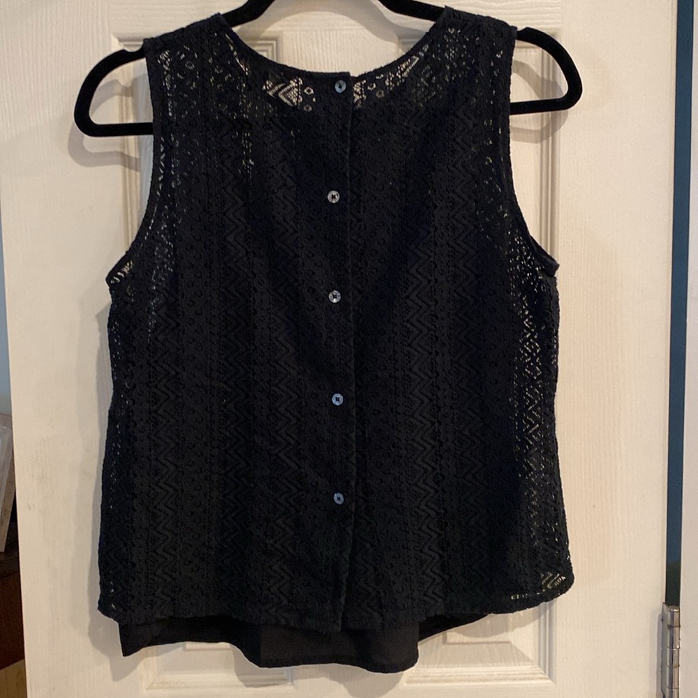 Banana Republic, Sleeveless Eyelet Tunic Size Small in Black, with Camisole  - Picture 5 of 11